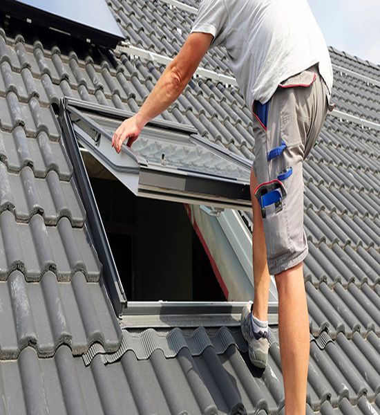 Pose de fenêtres de toit Velux à Chatou dans les Yvelines 78